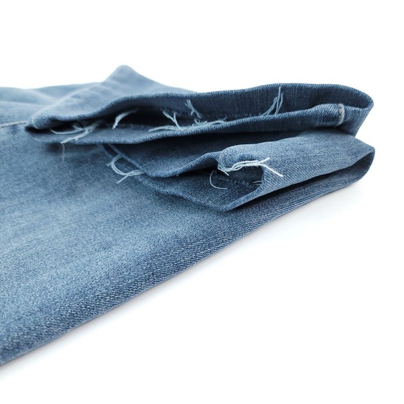 Chaps Denim Daniella Curvy Womens Size 8P Straight Leg Stretch Light Wash Blue - Picture 7 of 8